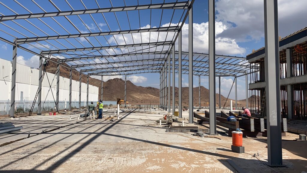 تنفيذ أعمال العظم في المدينة الصناعية